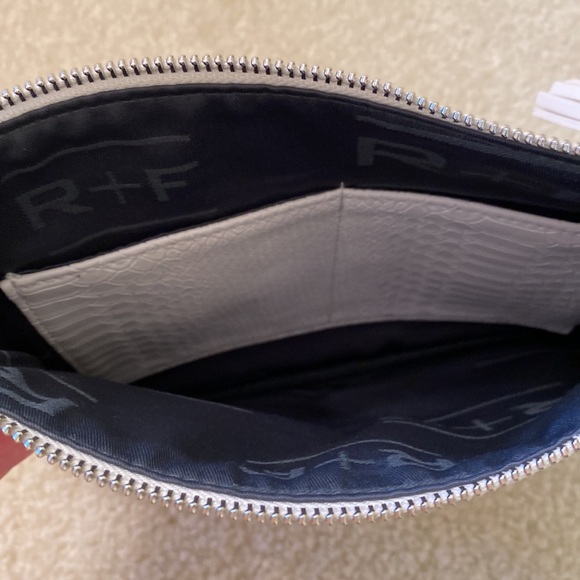 Rodan + Fields cosmetic bag. White/NWOT - Picture 4 of 7